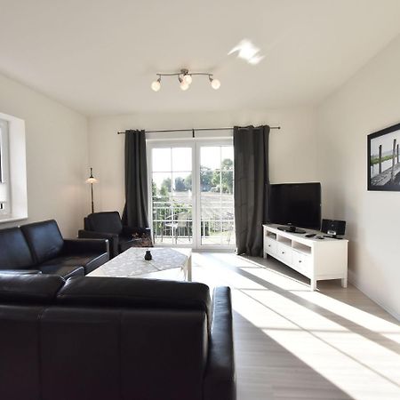 Charming Apartment In Oldenburg In Holstein With Terrace ภายนอก รูปภาพ
